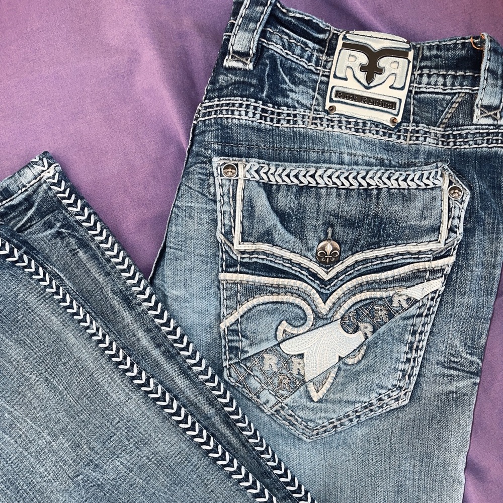 Rock Revival Straight Cut Jeans In Color Crestmont